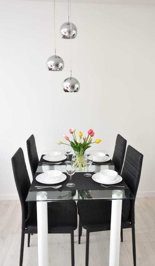 Apartament Rosso Apartment Torun Bagian luar foto