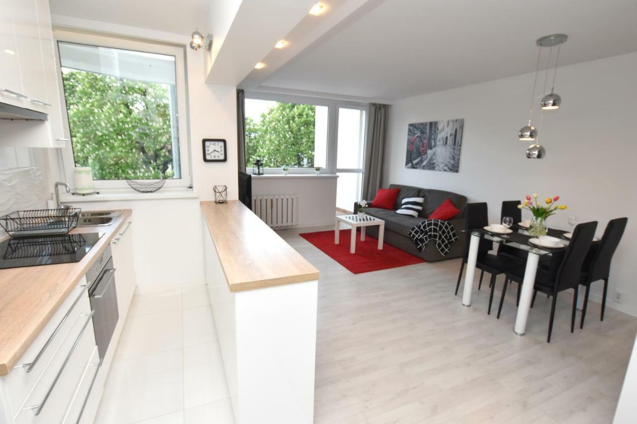 Apartament Rosso Apartment Torun Bagian luar foto